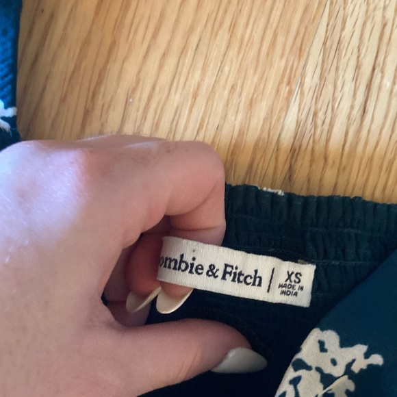 Abercrombie and Fitch Teal Blouse - Picture 3 of 4